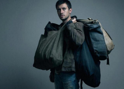 Курьер мошенников похитил у жителей ЛНР 9,5 миллионов рублей