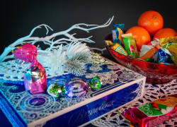 Золотые праздники: сколько заплатят тем, кто выйдет на работу в ЛНР с 1 по 8 января?