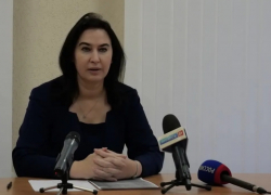 «Чтобы жители могли передвигаться»: обрабатывать дороги песком призвала предпринимателей руководитель Луганска