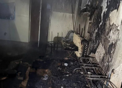 Более 50 человек эвакуировали пожарные из горящей многоэтажки в Луганске, есть пострадавшие