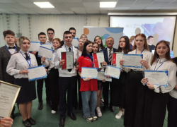 Юные ученые ЛНР привезли с научной конференции в Москве 4 золотых медали
