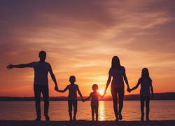 «Трое детей – это много?»: мама о материнстве без драм и стереотипов