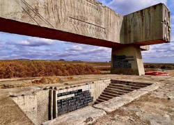 В ЛНР реконструируют мемориальный комплекс «Миус-Фронт» 