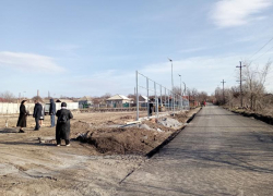 В поселке Тельмана ЛНР после неоднократных предложений жителей будет возведена спортивная площадка