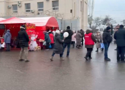 Цены ниже, чем в магазинах: что на самом деле продают на предновогодней ярмарке в Луганске