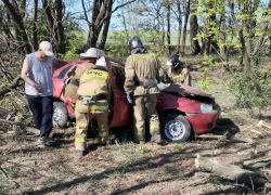 На месте аварии в Ровеньках ЛНР провели спасательную операцию