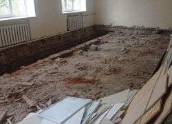 В Старобельске продолжается ремонт помещения будущего МФЦ 