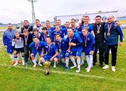 Первым в истории победителем Кубка содружества по футболу стала команда из Луганска