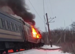 Новости СВО: "Герани" сожгли поезд с ВСУшниками, направляющимися на Донбасс, ВС РФ прорываются к Славянску 