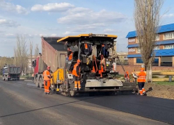 В ЛНР продолжают восстанавливать важнейшую автомагистраль