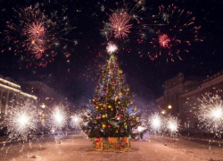 В Луганске 26 декабря откроют главную новогоднюю ёлку