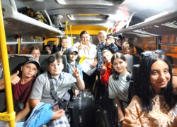 По 10 000 рублей на подготовку к школе выделят отдыхавшим в Курганской области детям из ЛНР