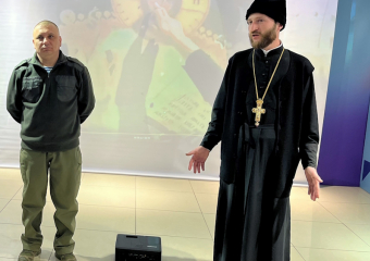 «Самые ожесточенные обстрелы ведутся в православные праздники»: Андрей Марочко о тактике ВСУ