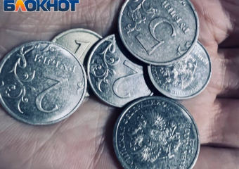 Лишь двум процентам работников ЛНР вернули задолженность по зарплате за 2014-2015 годы