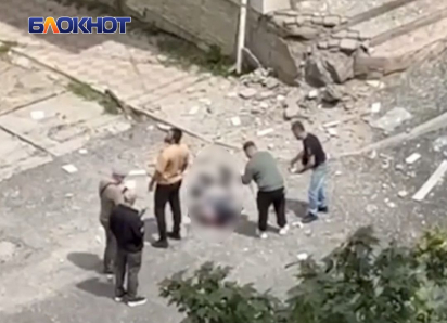 В Луганске есть погибшие: что известно о взрыве возле военной выставки 