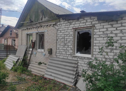 Обстрел ВСУ повредил восемь домов в поселке Воеводовка у Северодонецка ЛНР