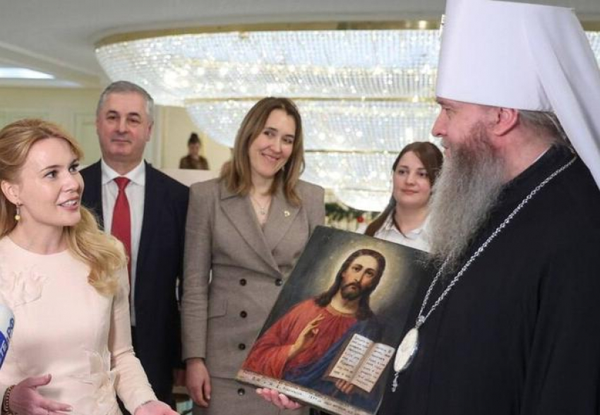 Во Владимире «воскресили» иконы Луганска