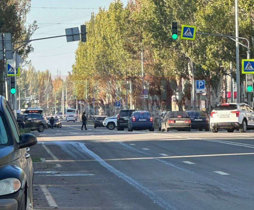 Дорогу в районе Чапаева в Луганске перекрыли из-за интересной находки