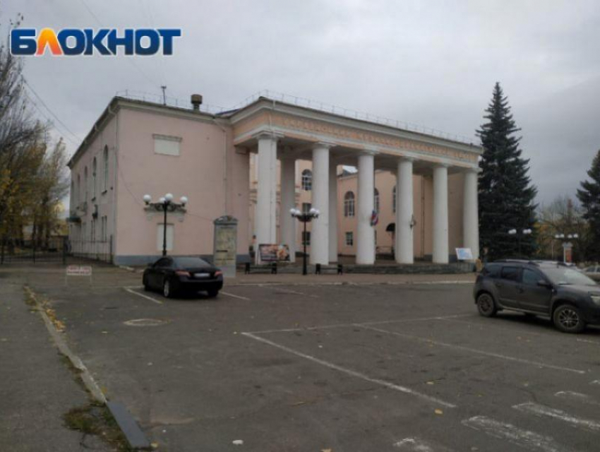 В этом году онлайн-продажа билетов появится во всех учреждениях культуры Луганска