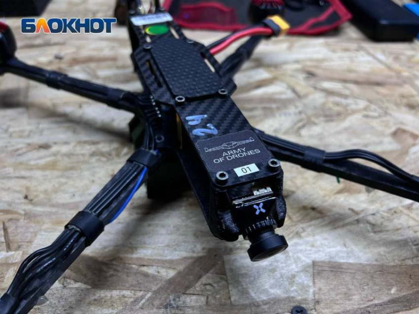 Дрон ВСУ уничтожил гражданский автомобиль в Сватовском округе ЛНР