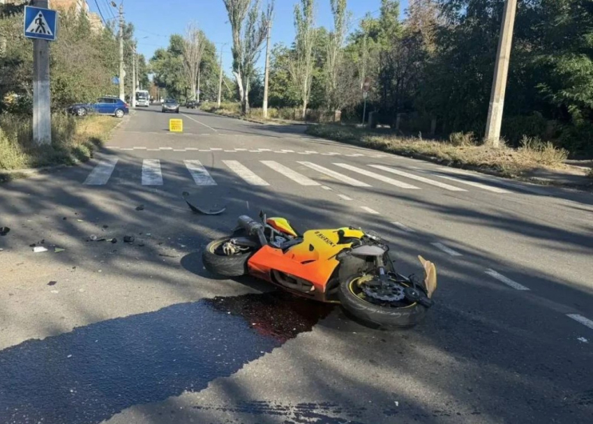 В Макеевке в ДТП пострадали водитель и пассажир мотоцикла