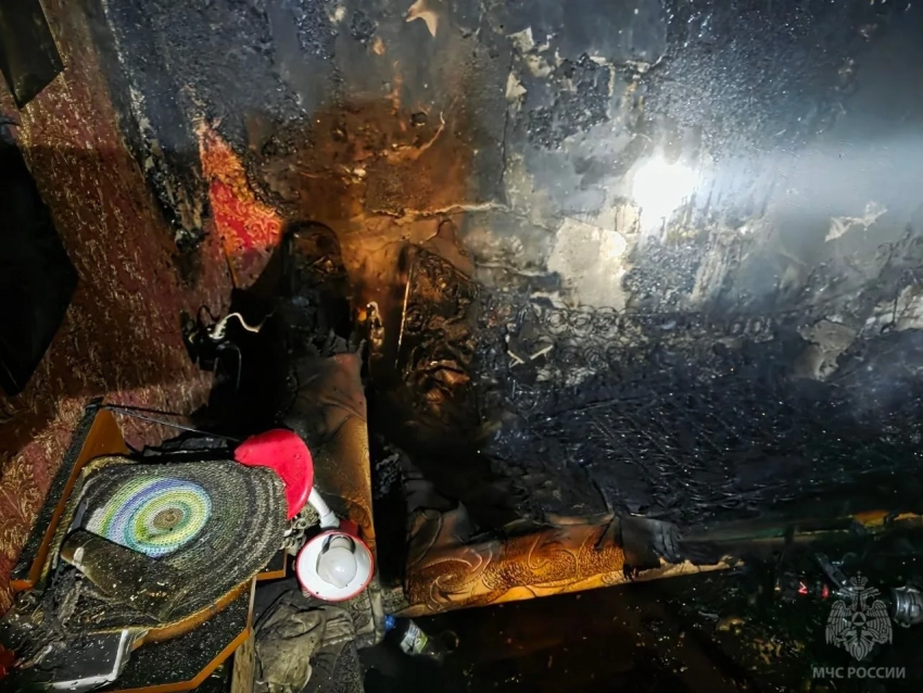 Старушка сгорела заживо у себя дома в ЛНР