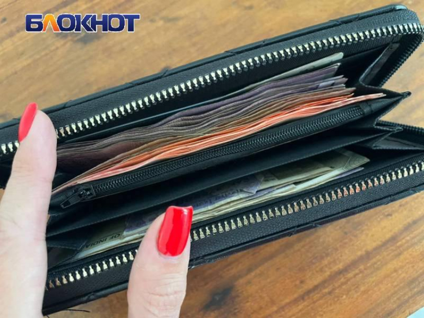 Жительница Новоайдара ЛНР лишилась почти 100 тысяч рублей после переписки с лже-работодателем