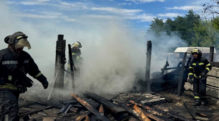 Сгорел сарай – сгорит и хата: ландшафты Луганщины снова в огне