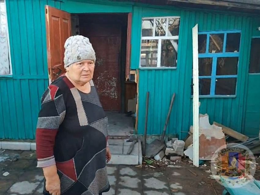  Семье из Новодружеска ЛНР помогут восстановить дом, разрушенный снарядом ВФУ
