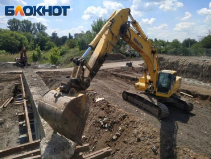 Москва отремонтирует в 2026 году около 90 объектов в Луганске