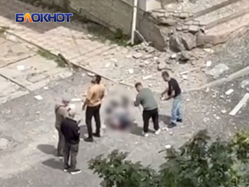 В Луганске есть погибшие: что известно о взрыве возле военной выставки 