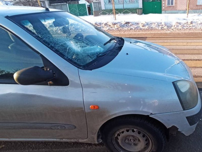 Два несовершеннолетних пешехода из ЛНР попали под колеса автомобилей