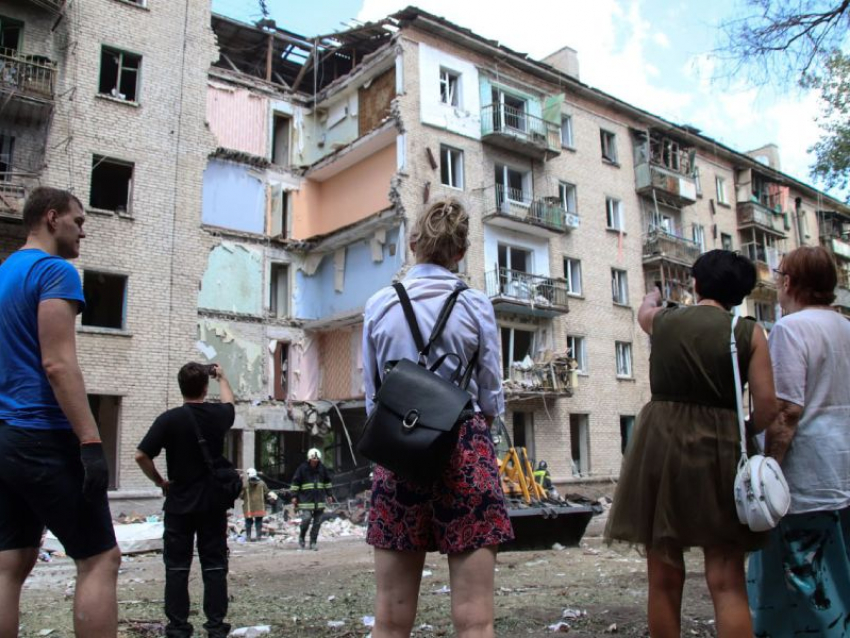 В Луганске оценивают ущерб от варварского ракетного удара ВСУ