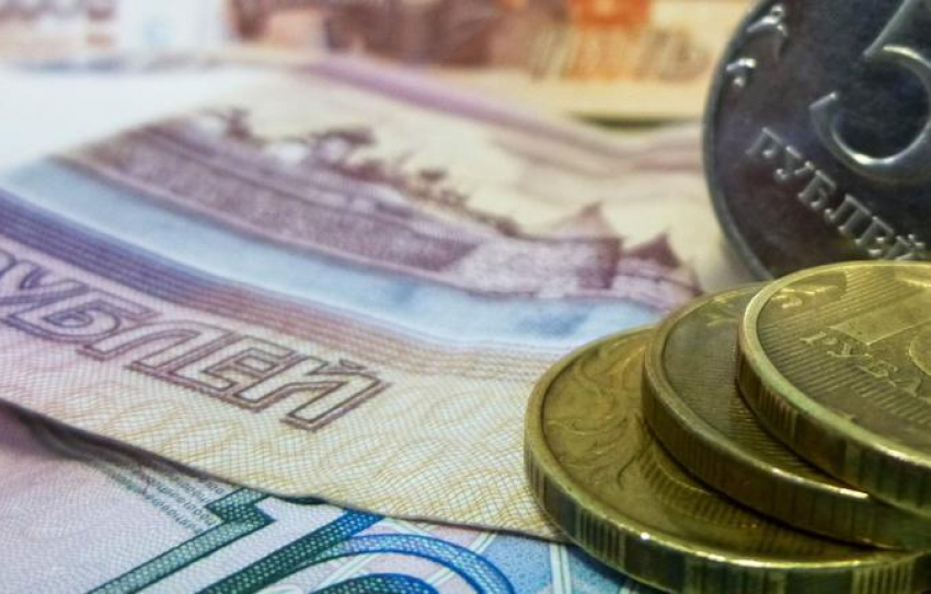 Пенсионерка из Луганска потеряла 94 тысячи при покупке зарядной станции в интернете