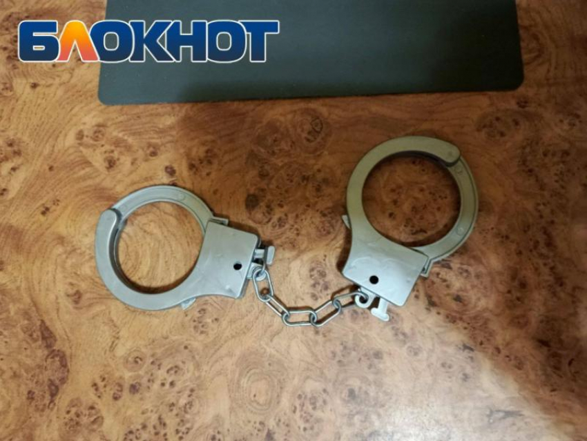 Жительница Кременной ЛНР проведёт 11 лет за решёткой за двойное убийство