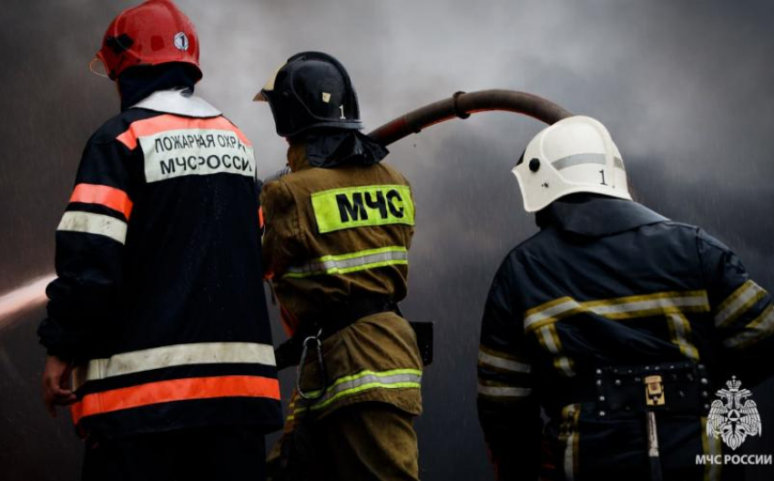 Два пожара и ДТП с пострадавшими: как прошли сутки в ЛНР