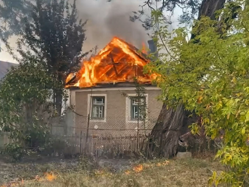 В Славяносербском районе ЛНР огонь уничтожил 30 жилых домов