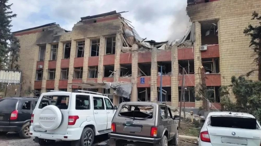 Медики не смогли спасти мужчину, раненого ВСУ в Марковке ЛНР