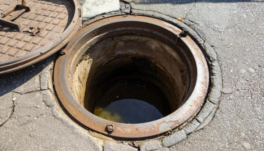 22-летний парень застрял в коллекторной яме Лисичанска