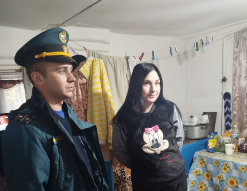 В преддверии холодов: МЧС проводит акции по безопасности детей в ЛНР