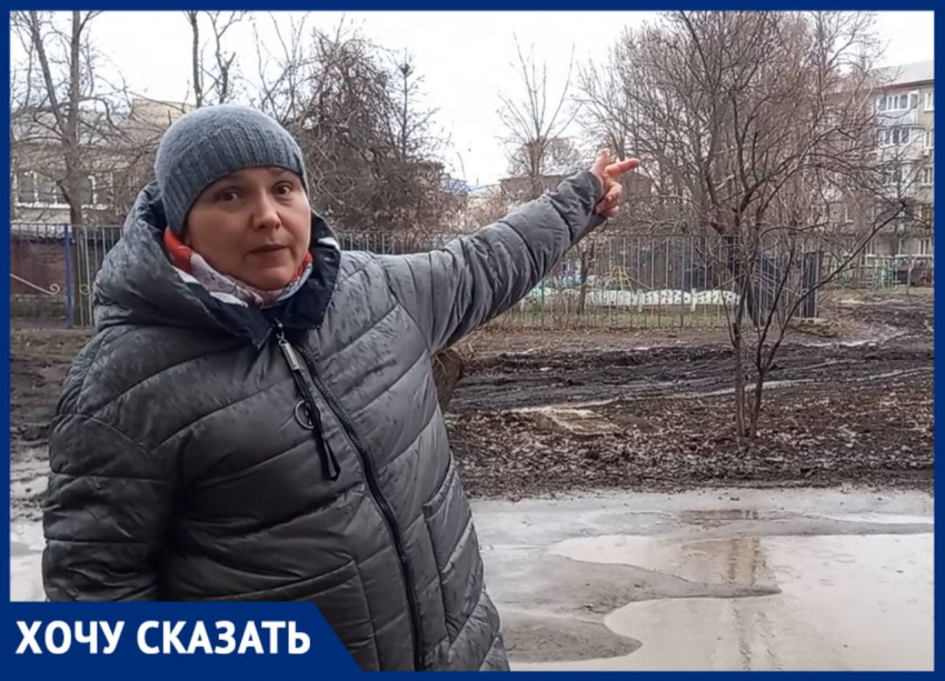 Ни пройти, ни проехать: дома в центре Луганска утопают в грязи и сточных водах