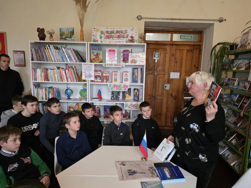 "Донбасс в огне": Валентина Яценко заворожила юных читателей Ровенек