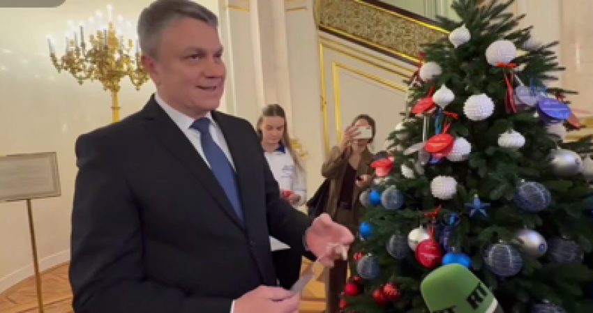 Глава ЛНР исполнит новогодние мечты юных луганчан