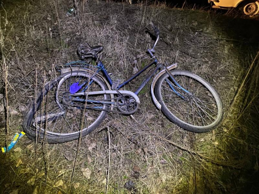 Два смертельных наезда на велосипедистов произошли в Станично-Луганском районе ЛНР