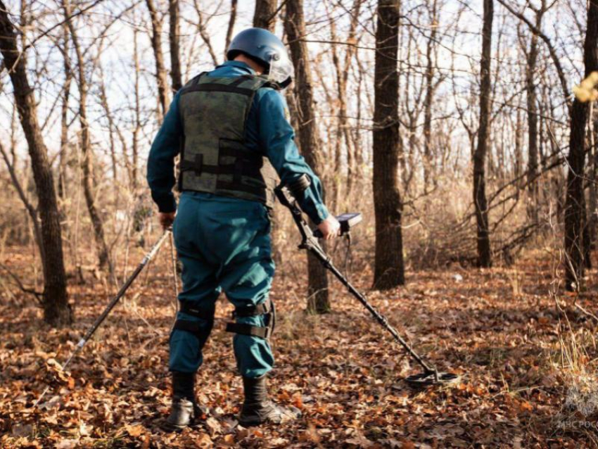 Ежедневные герои: пиротехники МЧС России спасают жизни в ЛНР