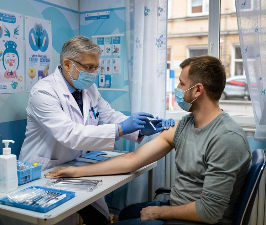 За две недели 60 тысяч жителей ЛНР привились от гриппа