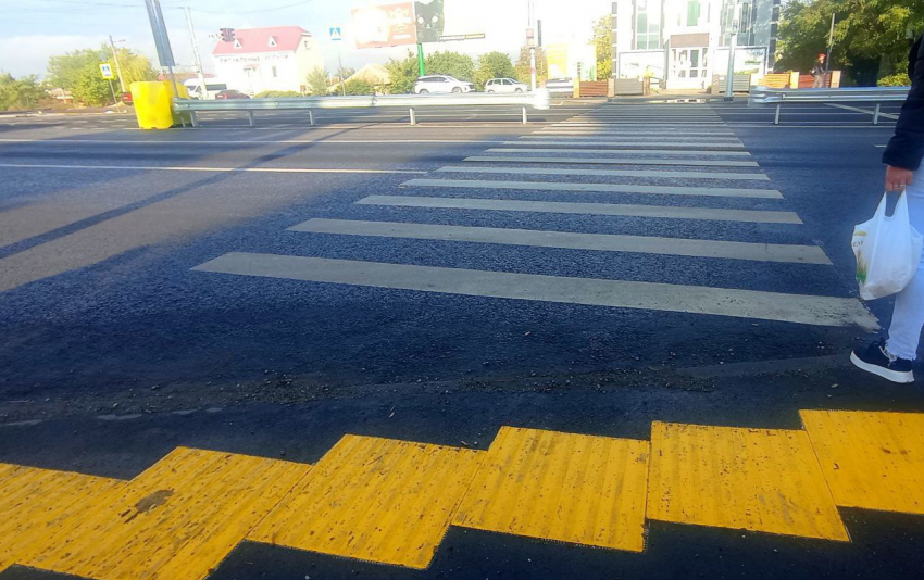 Тактильная плитка появилась на улице Ватутина в Луганске