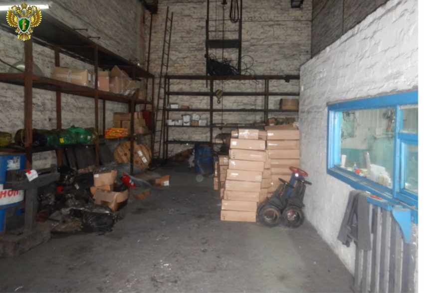 В ЛНР будут судить ответственную за безопасность на фабрике, где пострадал рабочий