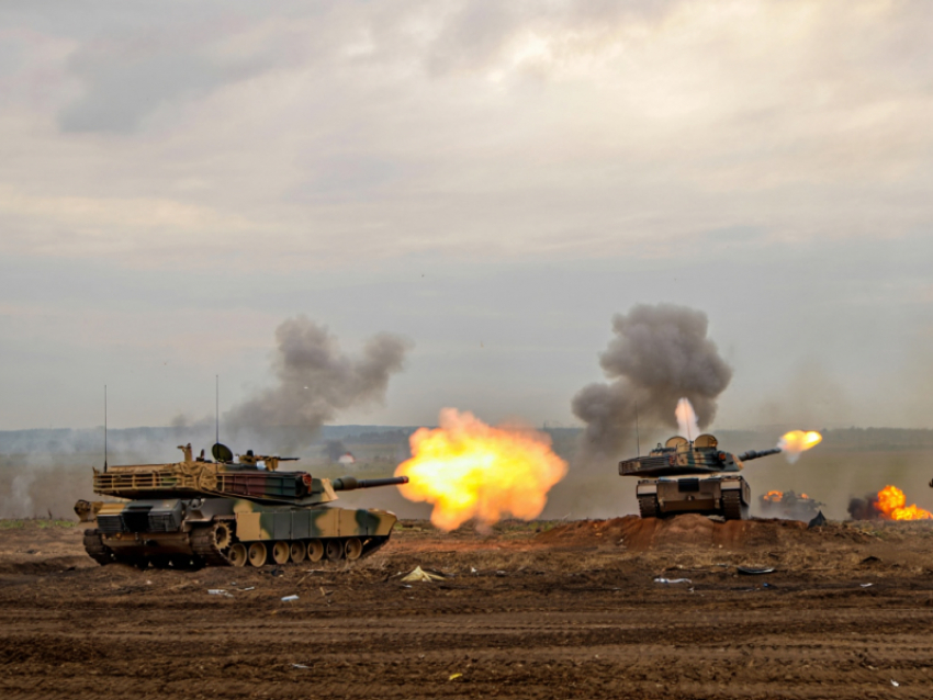 Новости СВО: Трамп разрешил бить по Москве ракетами США и прорыв под Северском