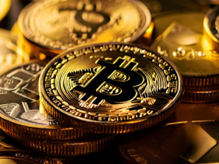 Жительница Краснодона ЛНР потеряла 850 тысяч рублей на онлайн-бирже